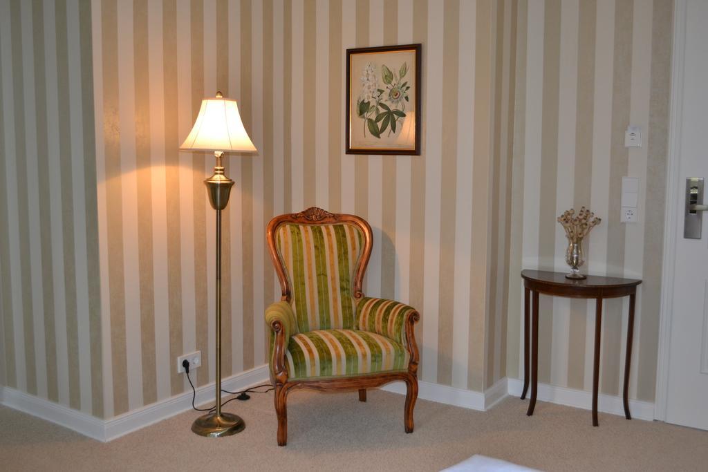Villa Linnenschmidt Apartments In Zentraler Lage Bremen Room photo